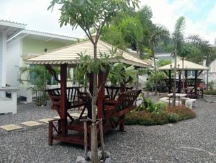Charlie's Bungalows, Chonburi, Chon Buri