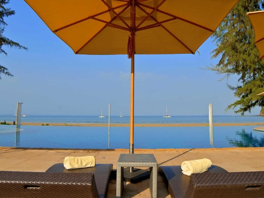 TWIN LOTUS RESORT AND SPA, Koh Lanta, Krabi